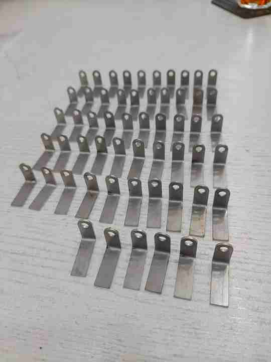 (2) Retaining clip توربین